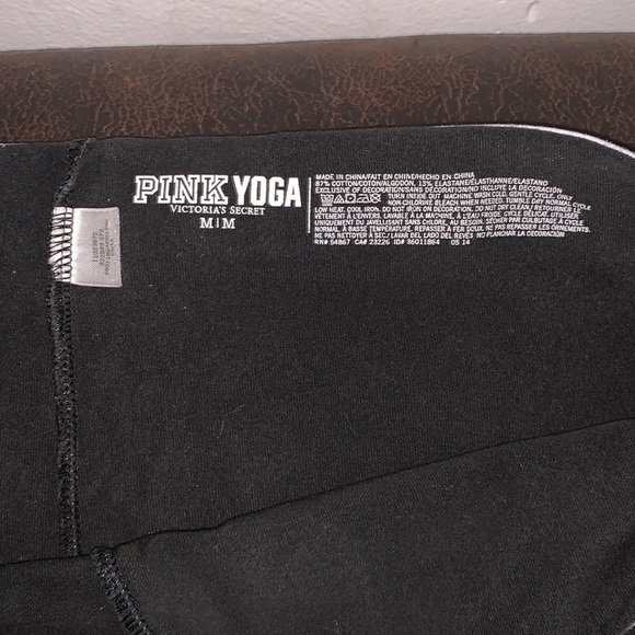 Woman’s Victoria Secret pink Capri - Picture 3 of 6